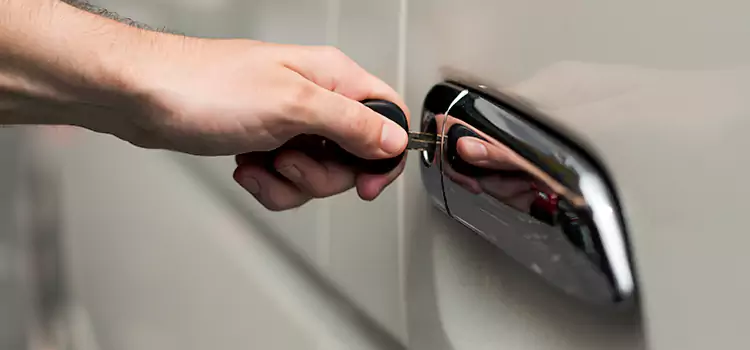 Why Choose Our Auto Locksmith Team in Papillion, NE?
